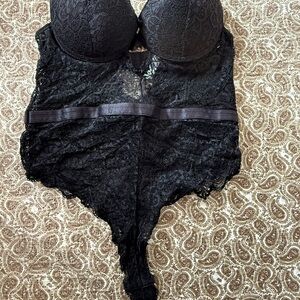 Marilyn Monroe Elegant Black Lace Bra